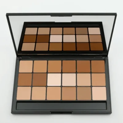 RCMA - Vincent Kehoe - 18 Part Foundation/Concealer palette - #11
